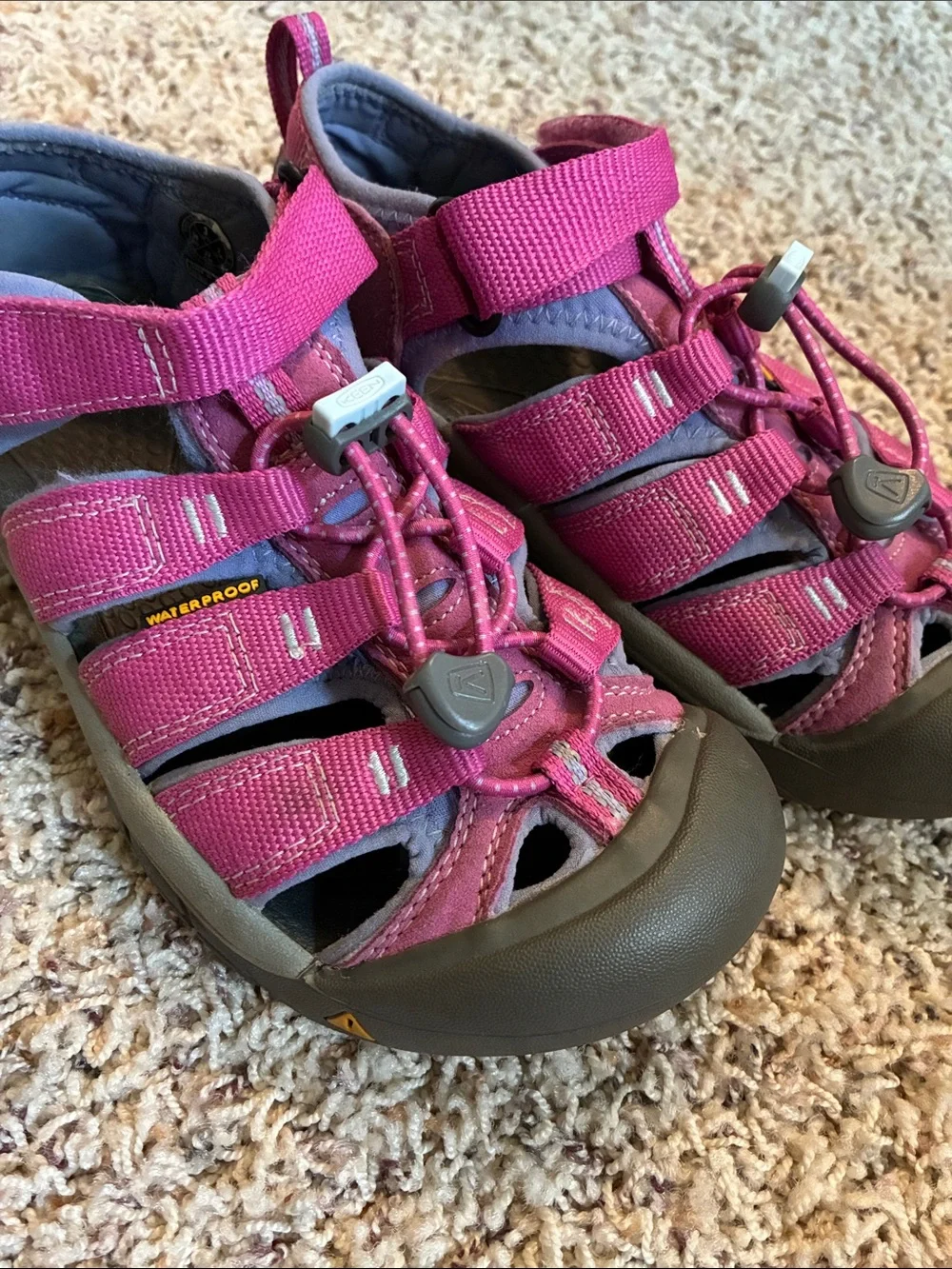 Keen Newport Girls Water Sandals, size 3